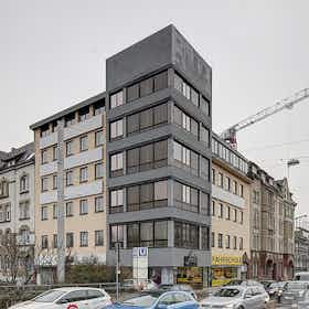 Отдельная комната сдается в аренду за 560 € в месяц в Stuttgart, König-Karl-Straße
