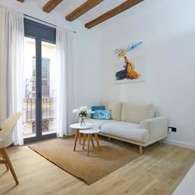 Apartment for rent for €2,800 per month in Barcelona, Carrer dels Tallers