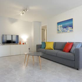Apartment for rent for €2,195 per month in Barcelona, Carrer de Sardenya