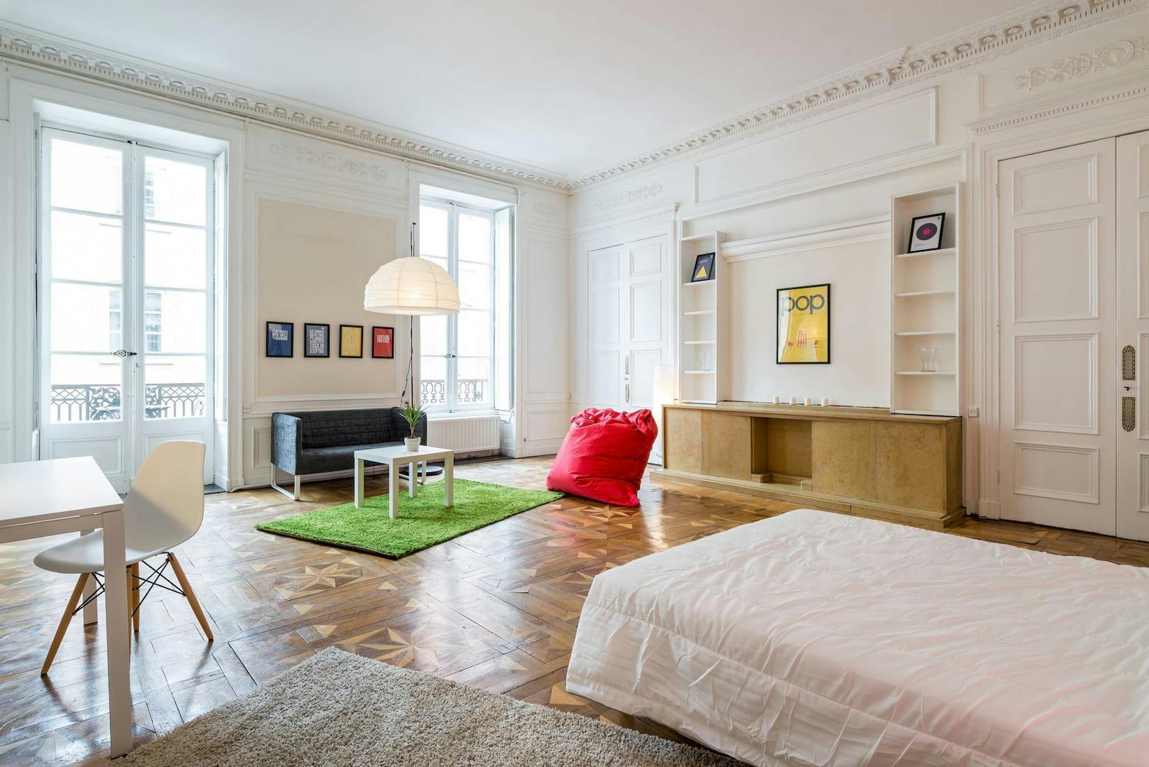 Private room for rent on Rue Vaubecour, Lyon