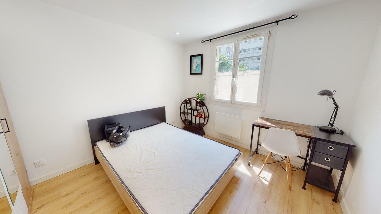 Private room for rent on Rue Sainte-Baume, Marseille