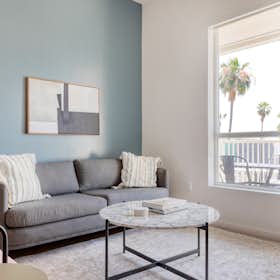 Apartamento en alquiler por $4,118 al mes en Los Angeles, Fedora St