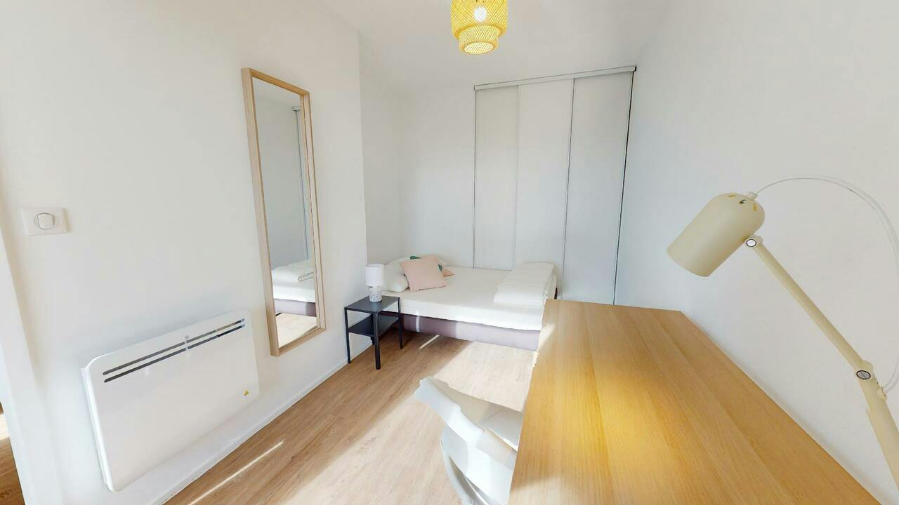 Private room for rent on Avenue 25ème Rgt Tirailleurs Sénégalais, Lyon - Vue 3