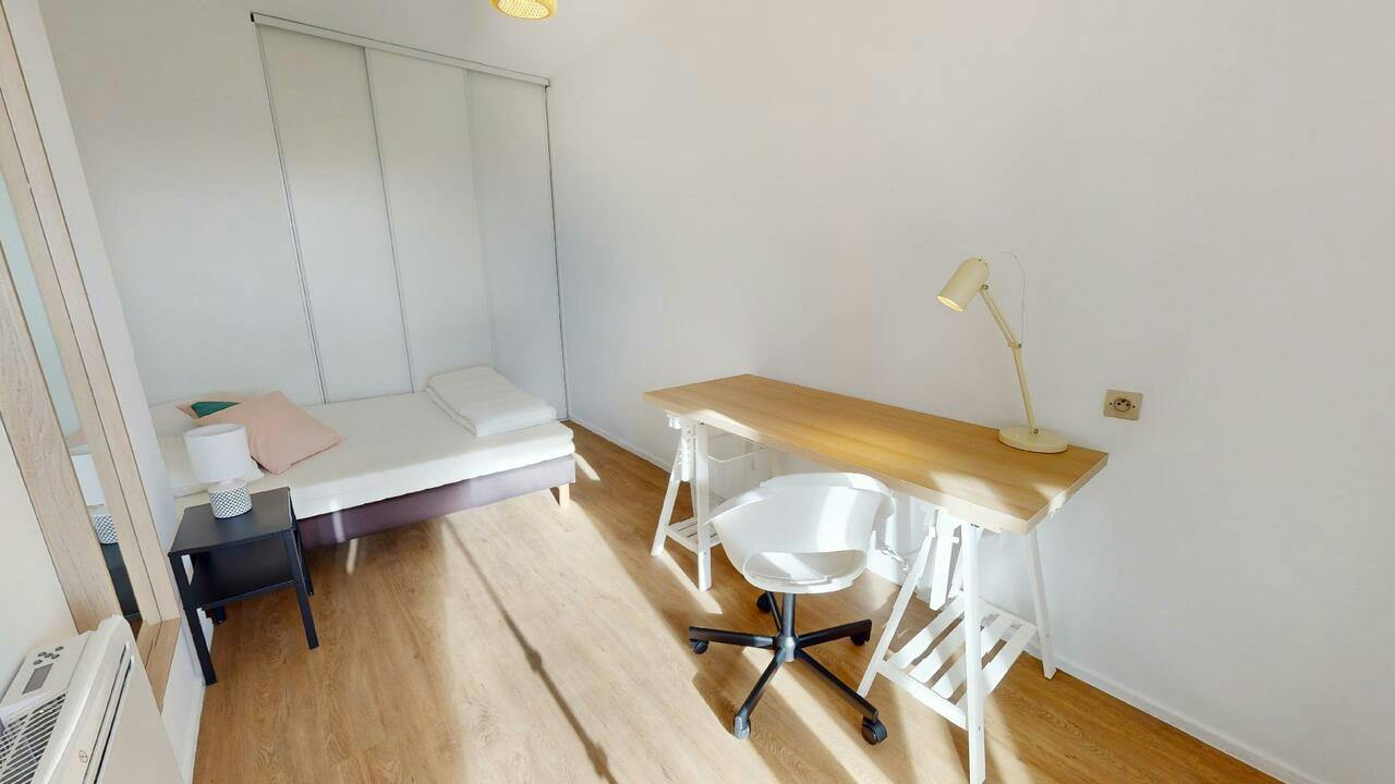 Private room for rent on Avenue 25ème Rgt Tirailleurs Sénégalais, Lyon - Vue 4