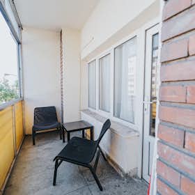 Private room for rent for €682 per month in Madrid, Avenida del Mediterráneo