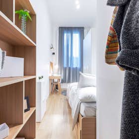 Privé kamer te huur voor € 515 per maand in Turin, Via Carlo Pedrotti