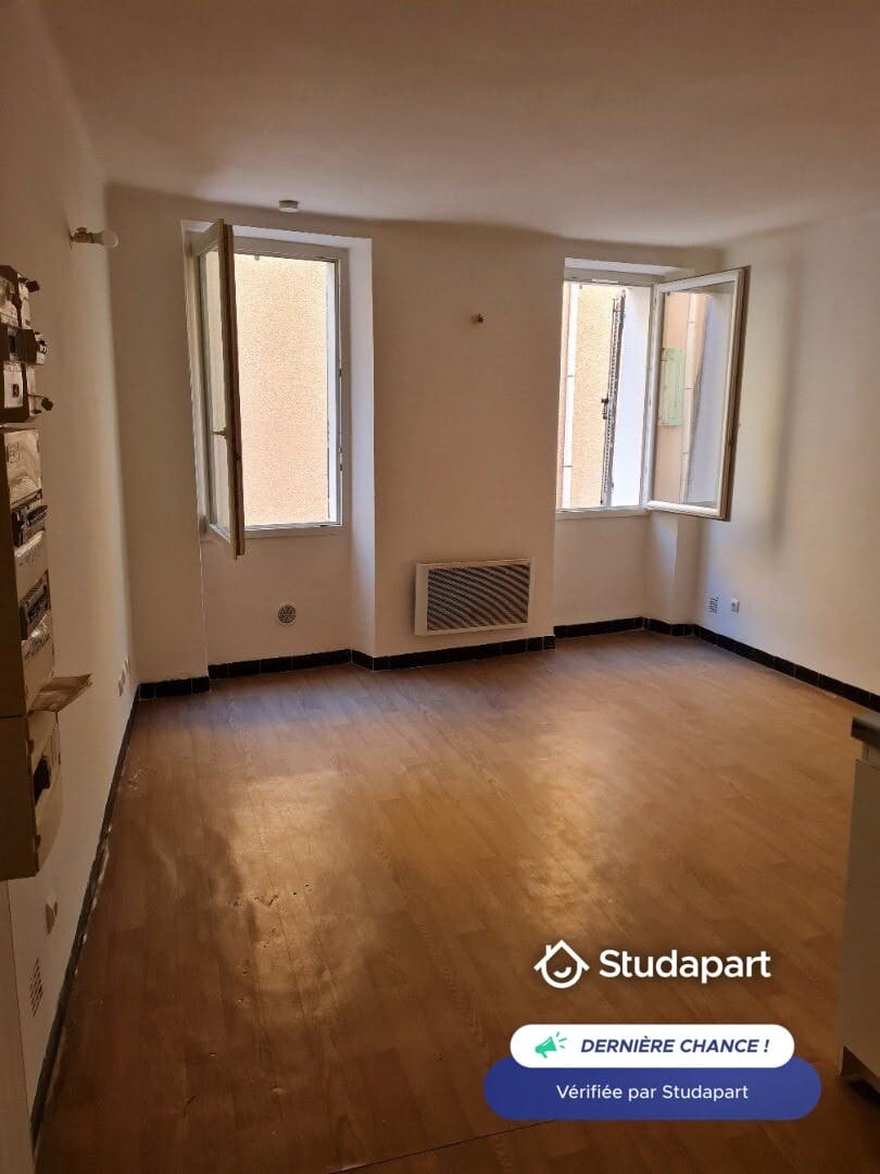 Apartment for rent on Rue Fenouillet, Hyères