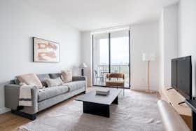 Appartamento in affitto a $4,689 al mese a Miami, S Douglas Rd