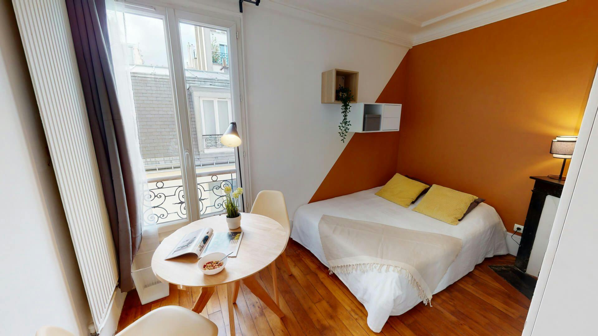 Private room for rent on Rue Dautancourt, Paris - Vue 3