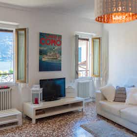 Квартира сдается в аренду за 1 188 € в месяц в Argegno, Via Cacciatori delle Alpi