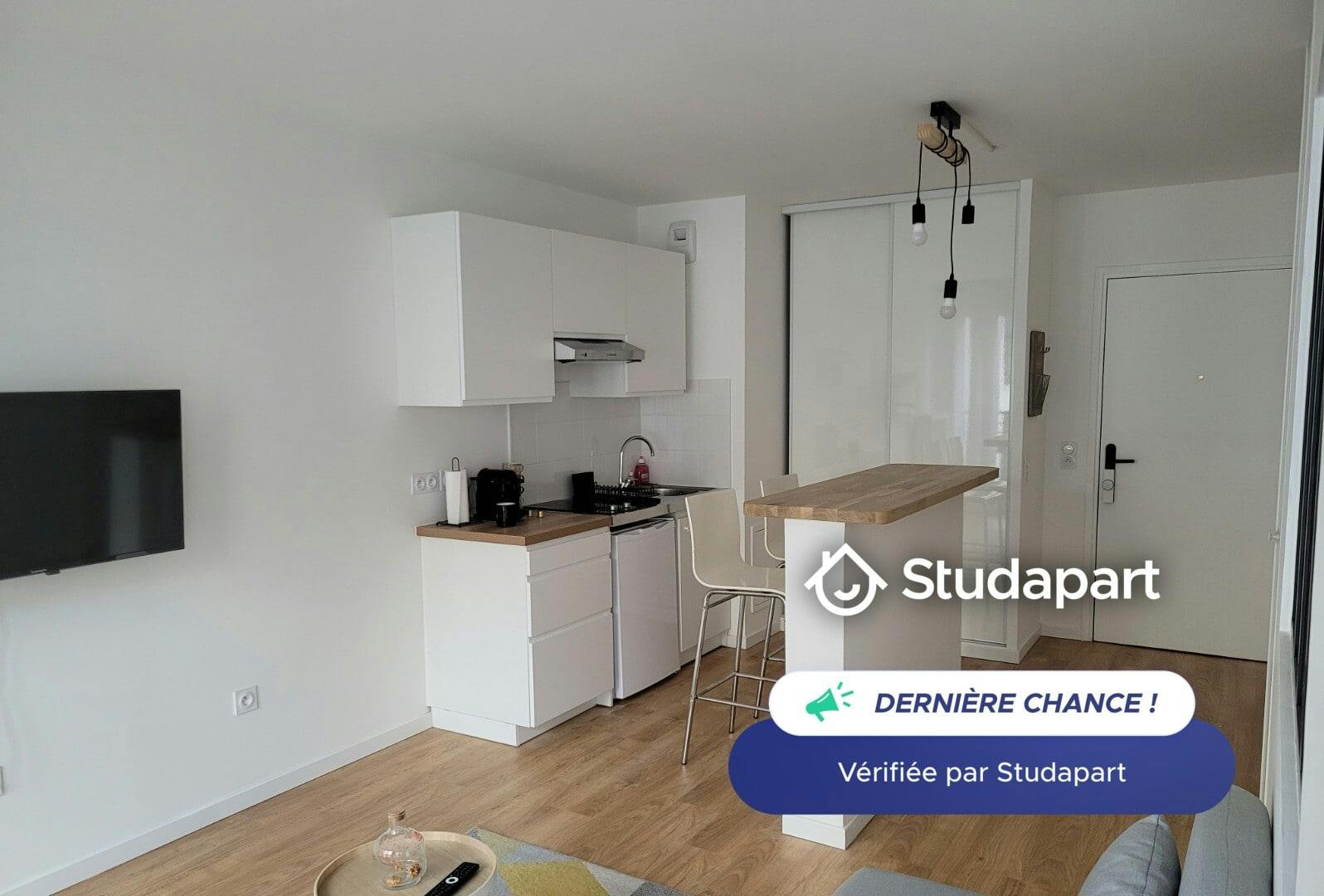 Apartment for rent on Cours des Lavandières, Saint-Ouen-sur-Seine