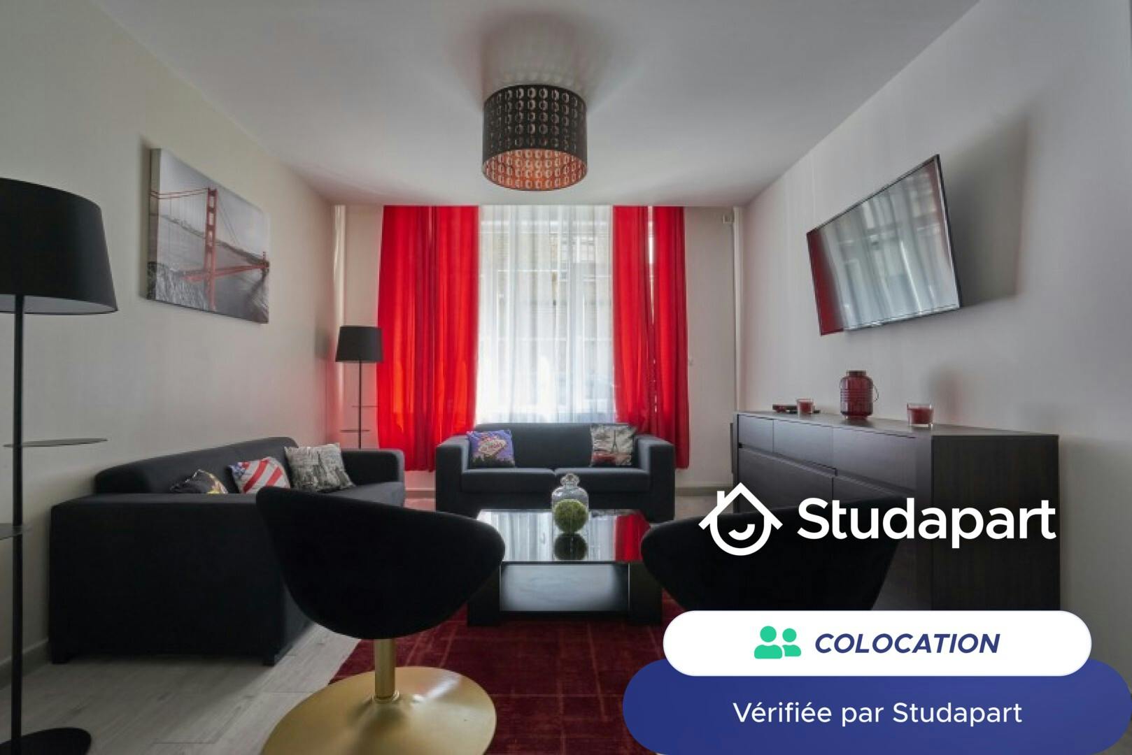 Private room for rent on Rue du Marché, Lille - Plus