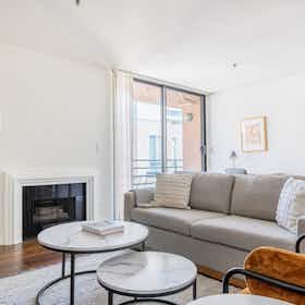 Appartamento in affitto a $3,013 al mese a Los Angeles, Franklin Ave