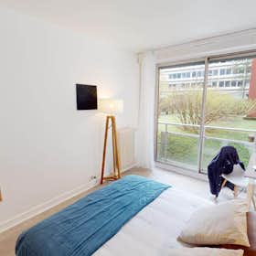 Private room for rent for €988 per month in Paris, Allée de Fontainebleau