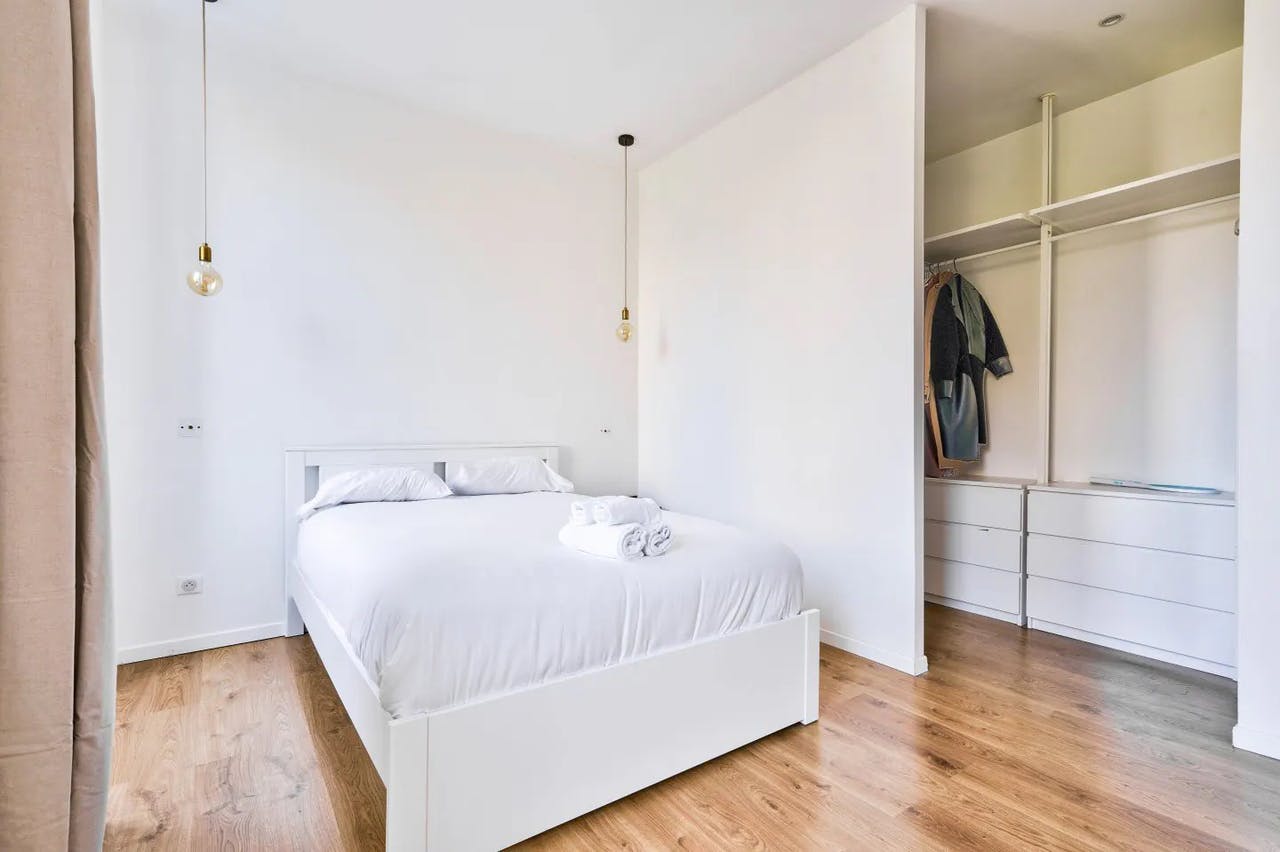 Apartment for rent on Place Pierre Brossolette, Marseille - Pogled 4