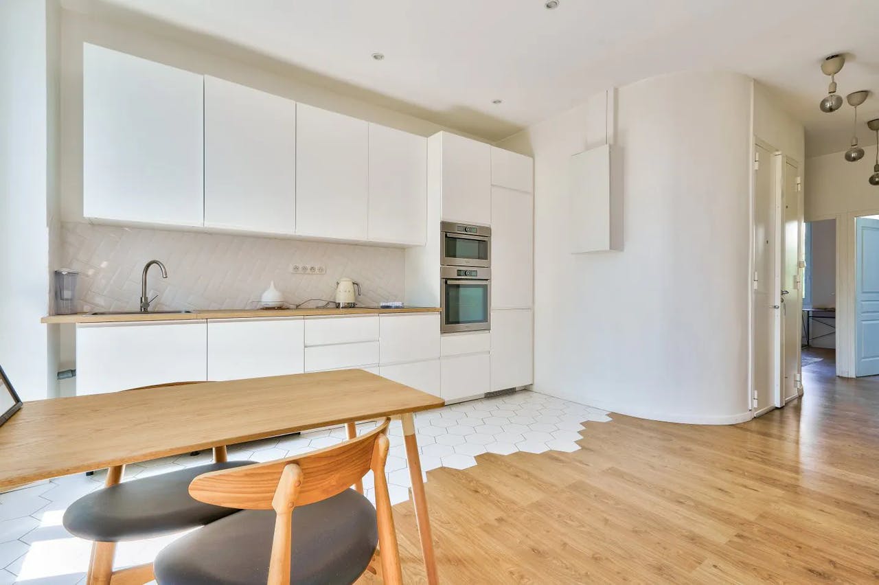 Apartment for rent on Place Pierre Brossolette, Marseille - Pogled 5