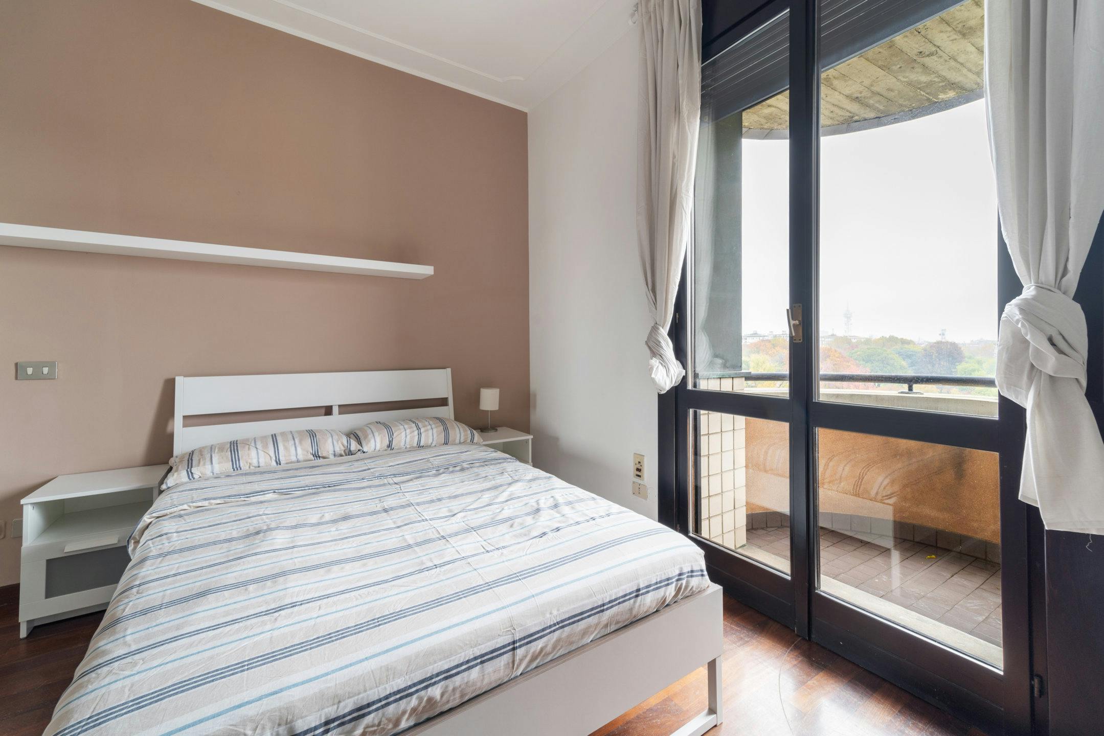 Via Giotto, Milan preview