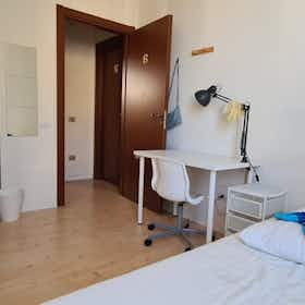 私人房间 正在以 €420 的月租出租，其位于 Vicenza, Via Francesco Baracca