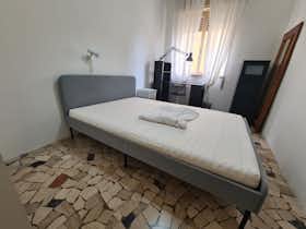 Habitación privada en alquiler por 430 € al mes en Vicenza, Via Bruno Brandellero