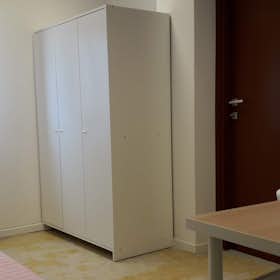 Privé kamer te huur voor € 390 per maand in Vicenza, Viale Trento