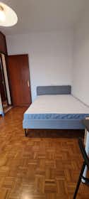 Habitación privada en alquiler por 430 € al mes en Vicenza, Via Battaglione Vicenza
