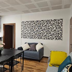 Cameră privată de închiriat pentru 420 EUR pe lună în Vicenza, Viale Trento