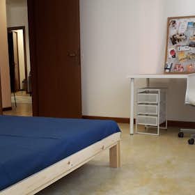 Privé kamer te huur voor € 390 per maand in Vicenza, Viale Trento
