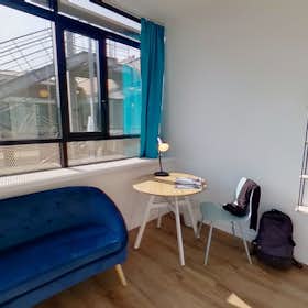 Отдельная комната сдается в аренду за 810 € в месяц в Asnières-sur-Seine, Avenue Sainte-Anne