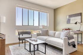 Appartamento in affitto a $1,588 al mese a Los Angeles, Motor Ave