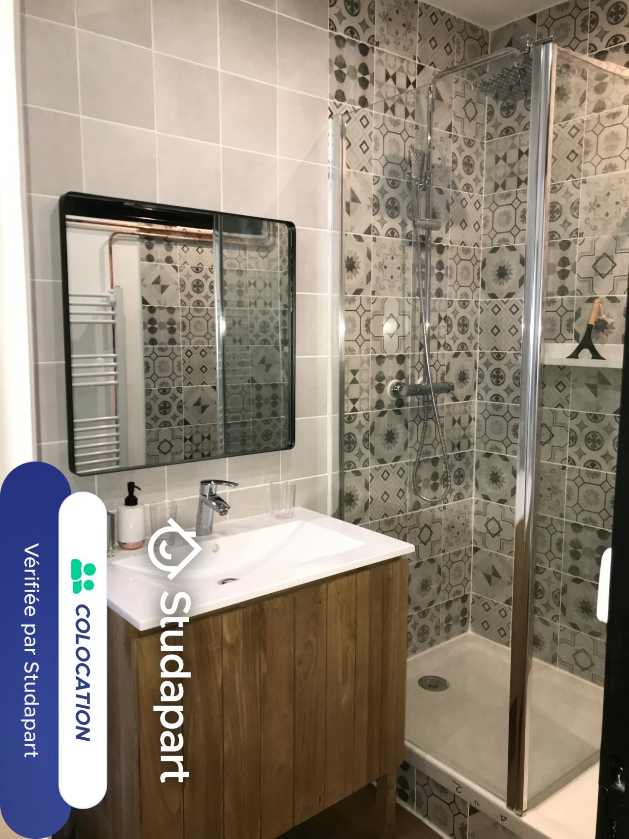 Private room for rent on Rue Ampère, Nantes - Plus