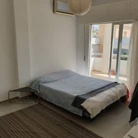 Приватна кімната за оренду для 480 EUR на місяць у Nicosia, Odos Dimou Irodotou