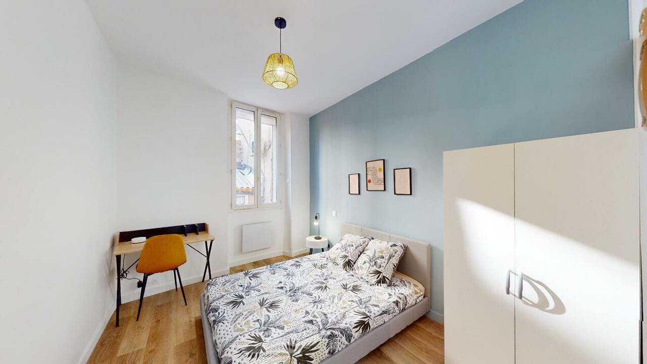 Private room for rent on Avenue de Toulon, Marseille
