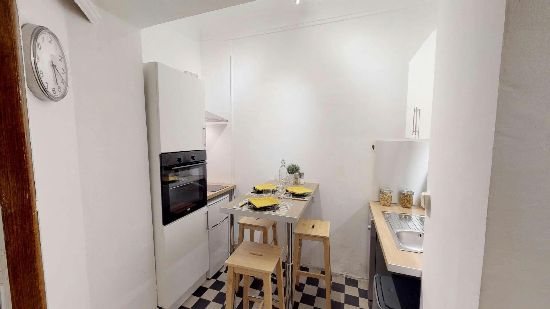 Private room for rent on Avenue Verguin, Lyon - Vue 5