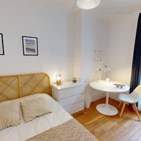 Private room for rent for €898 per month in Paris, Rue Chaligny