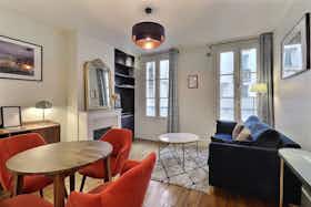 Apartment for rent for €1,675 per month in Paris, Rue de Saussure