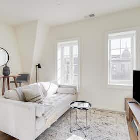 公寓 正在以 $4,155 的月租出租，其位于 Washington, D.C., 21st St NW