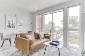 Appartamento in affitto a $3,437 al mese a Washington, D.C., H St NE