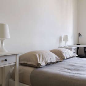 Private room for rent for €855 per month in Milan, Via Giuseppe Bruschetti