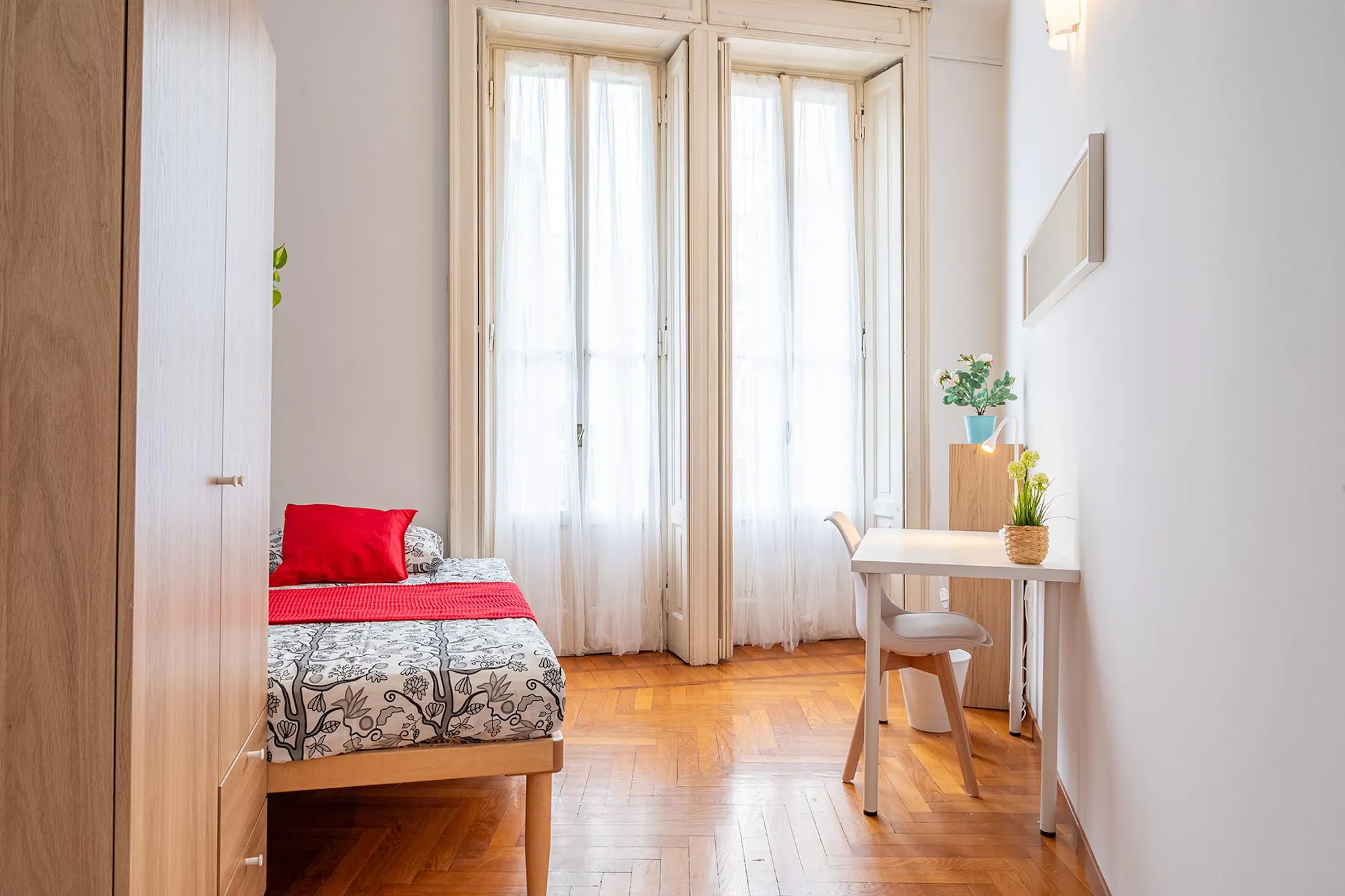 Via Plinio, Milan preview