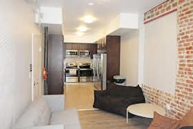 Privé kamer te huur voor $700 per maand in Oakland, 11th St