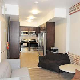 Habitación privada en alquiler por 651 € al mes en Oakland, 11th St