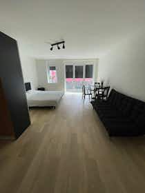 单间公寓 正在以 €1,400 的月租出租，其位于 Essen, Friedrich-Ebert-Straße