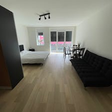 Studio for rent for €1,300 per month in Essen, Friedrich-Ebert-Straße