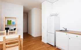 Отдельная комната сдается в аренду за 585 € в месяц в Frankfurt am Main, Weisbachstraße