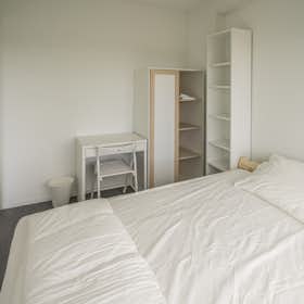 Privé kamer te huur voor € 955 per maand in Amsterdam, Jan van Zutphenstraat