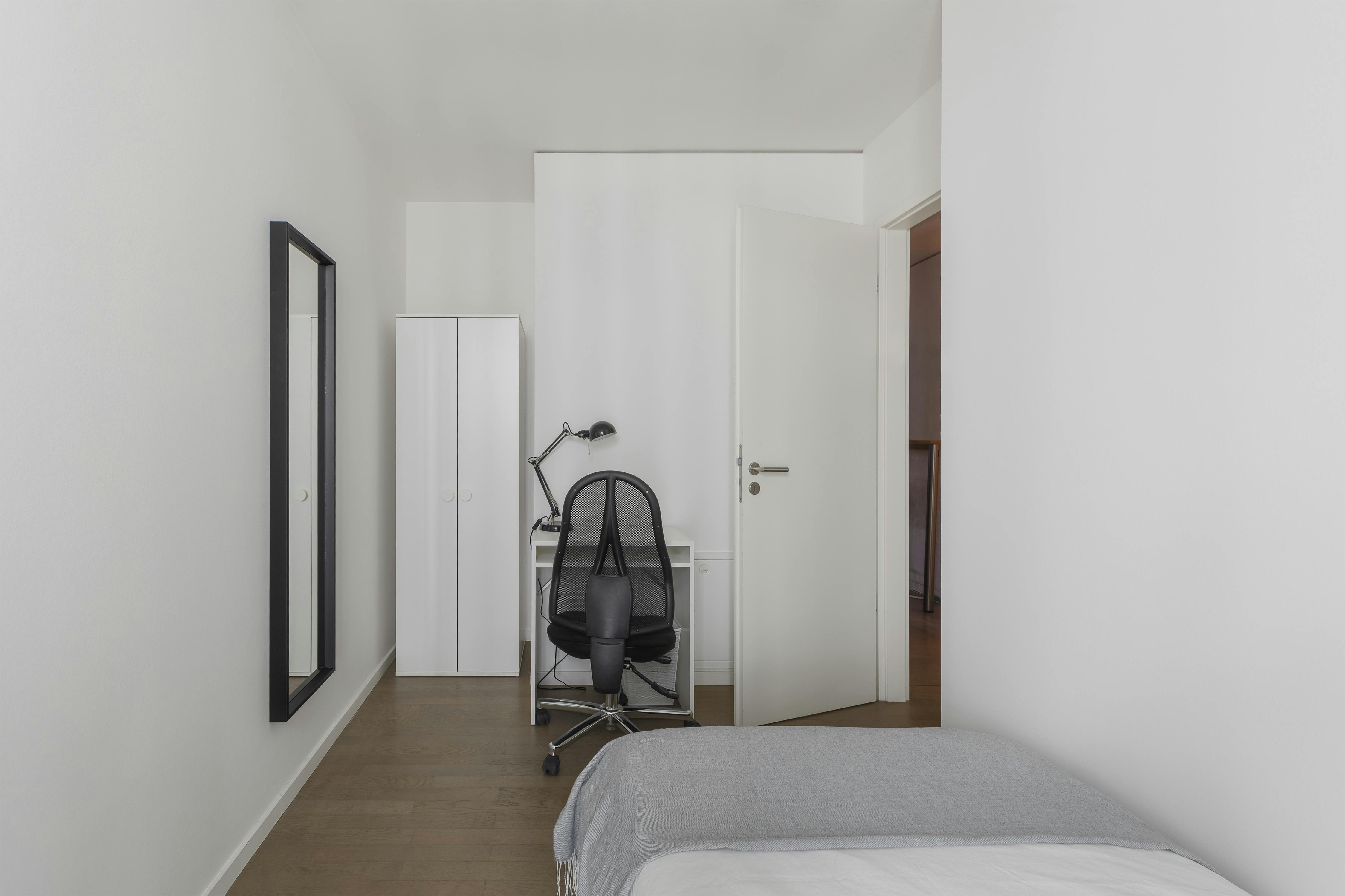 Private room for rent on Bernhard-Weiß-Straße, Berlin - View 5