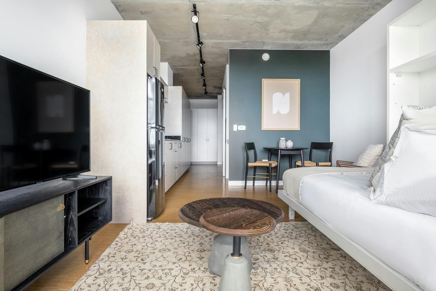 单间公寓 正在以 $2,210 的月租出租，其位于 Chicago, North Fremont Street