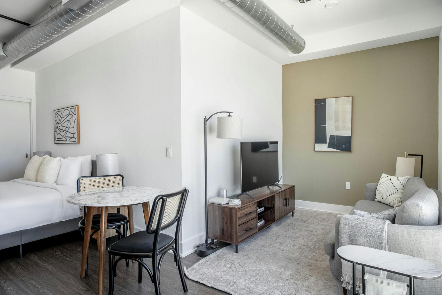 Estudio  en alquiler por $4,026 al mes en Marina del Rey, Del Rey Avenue