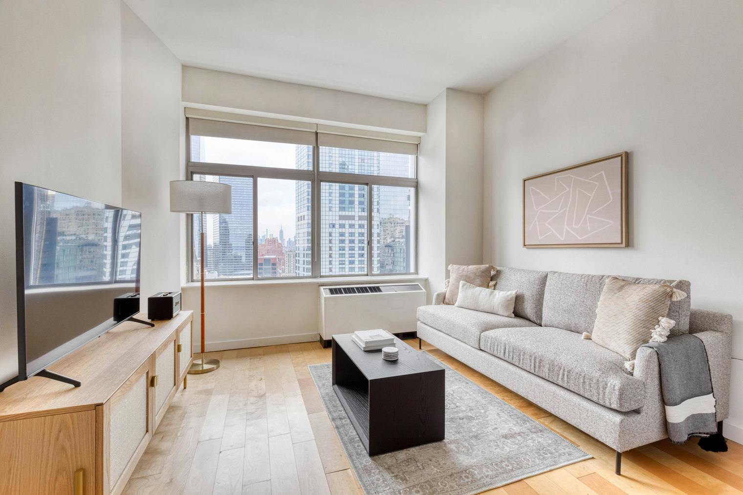 Студия сдается в аренду за $8,042 в месяц в New York City, Washington Street