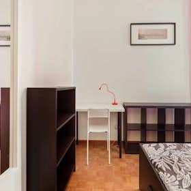 Private room for rent for €785 per month in Milan, Via delle Forze Armate